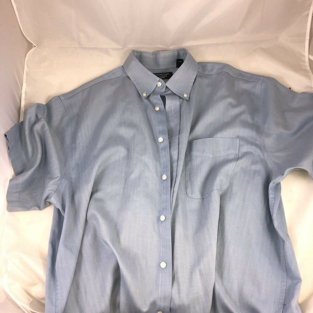 Men’s XL Roundtree Yorke Short Sleeve Dress Shirt